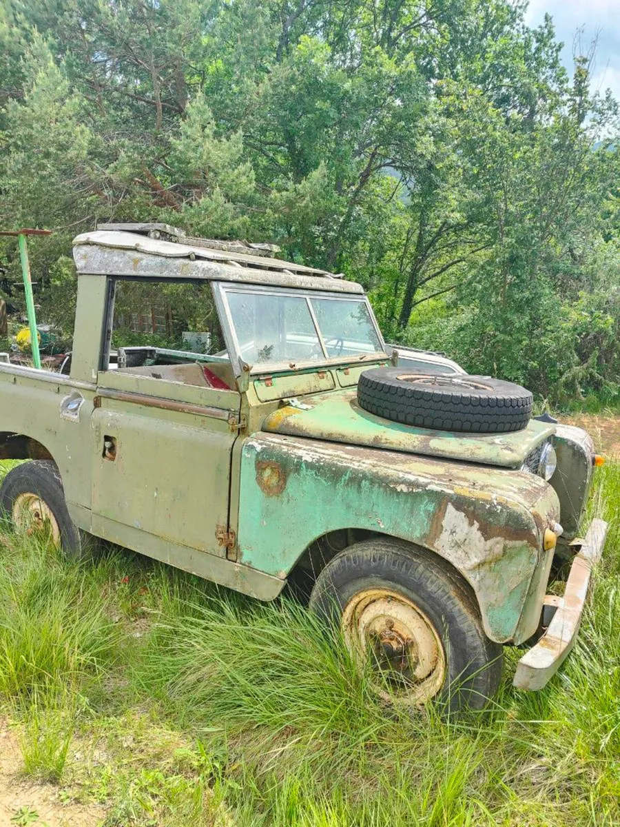 1959 Series 2 Land Rover Station Wagon - Image 1