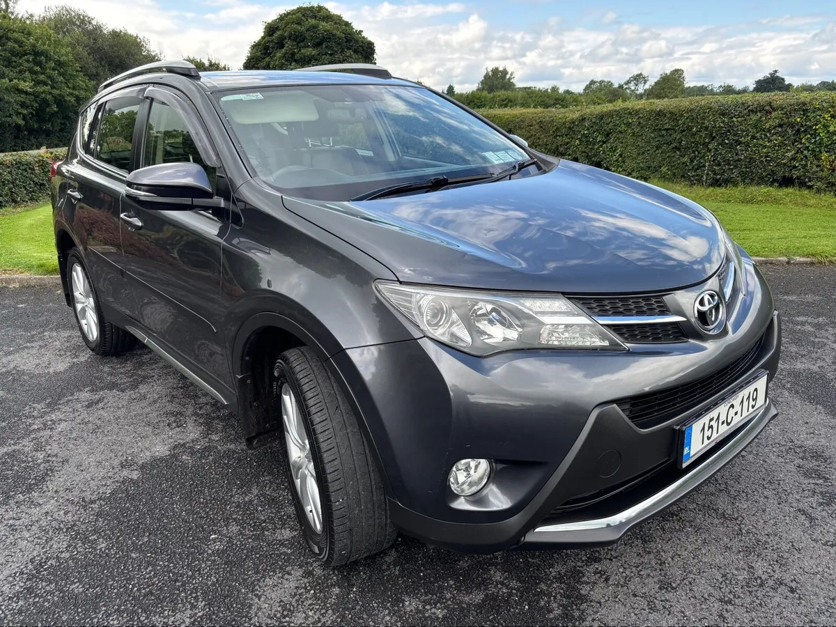 Toyota Rav 4  2.0D4D Sol 2015 - Image 2