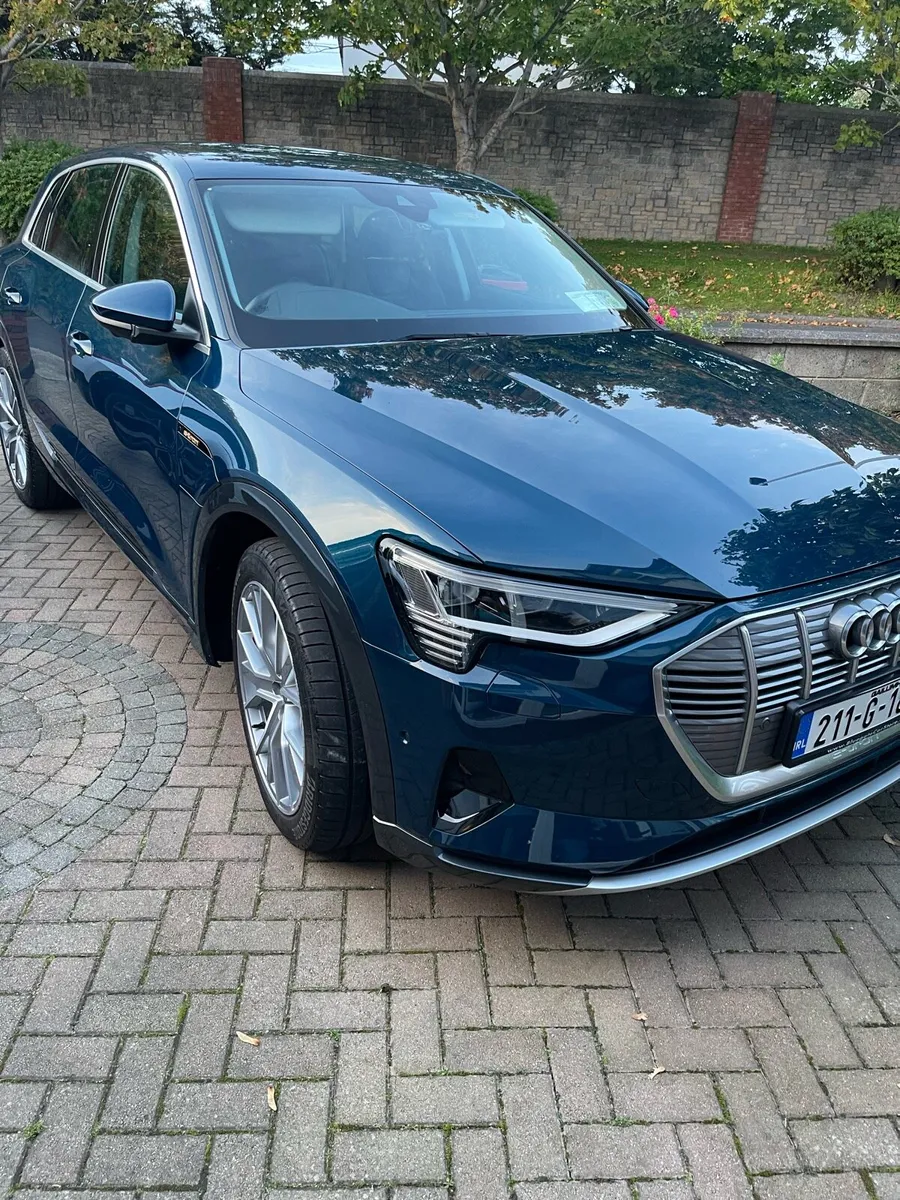 Audi Etron 50 Quotro Sport - Image 1