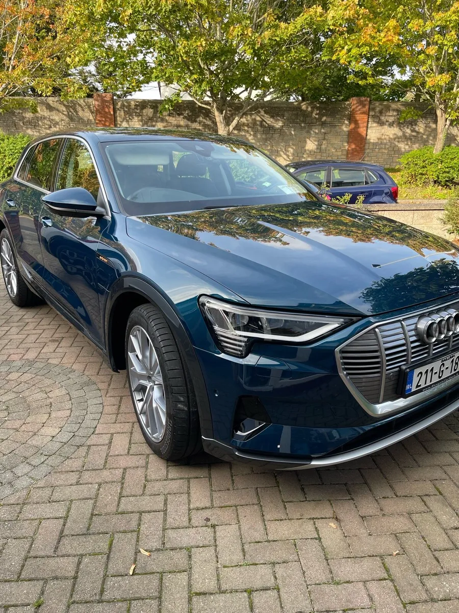 Audi Etron 50 Quotro Sport - Image 1
