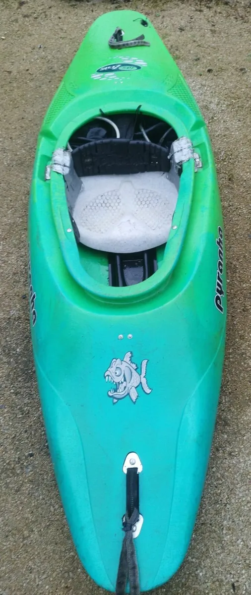 Pyranha Inazone 222 Kayak - Image 1