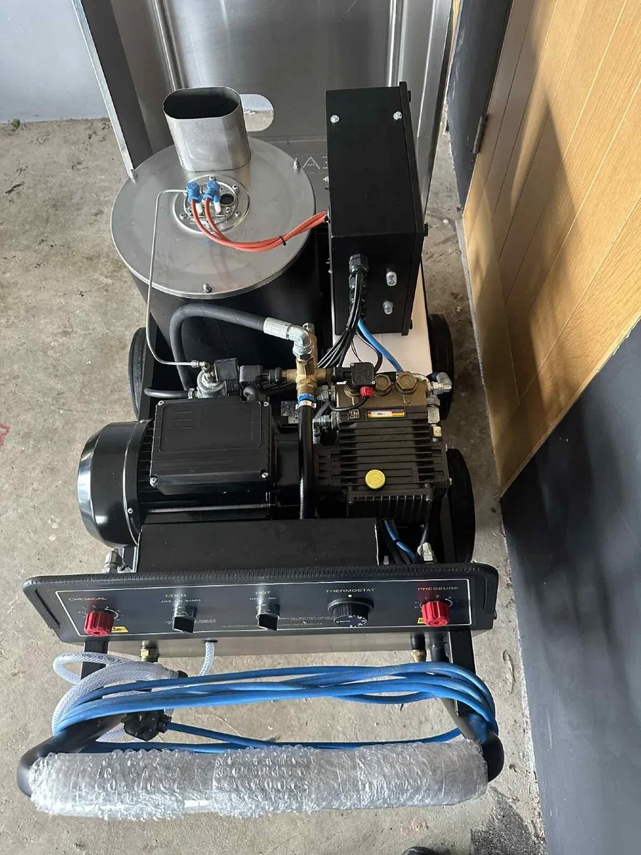 Cleanwell ss14-100 pressure washer hot/cold - Image 3