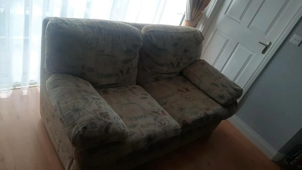 Couch - Image 3