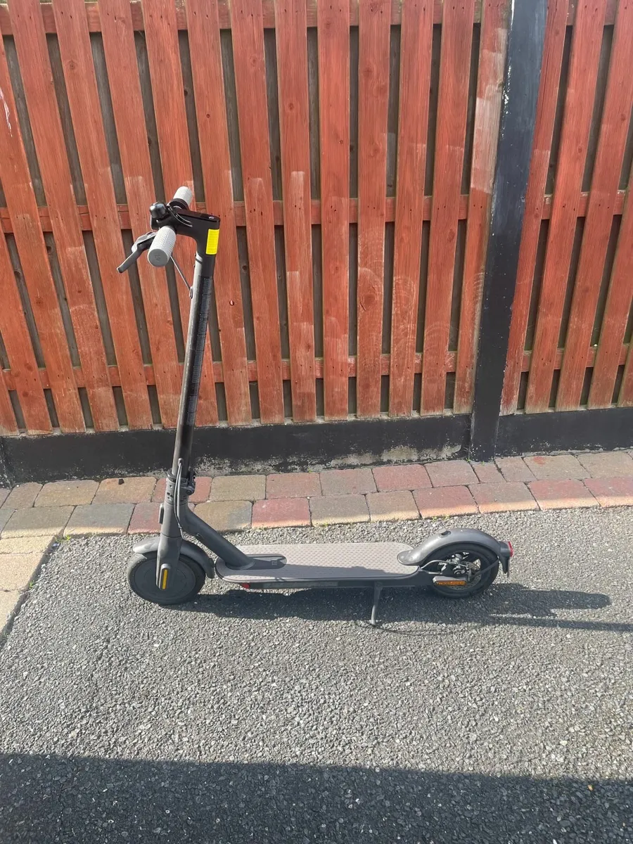 Mi Electric 1S Scooter - Image 1