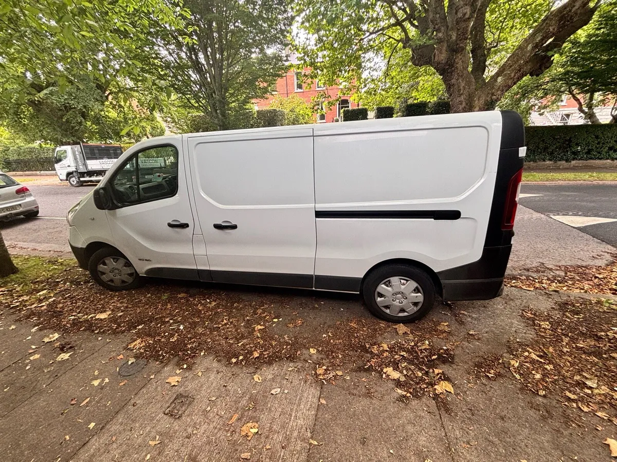 Renault Trafic - Image 3