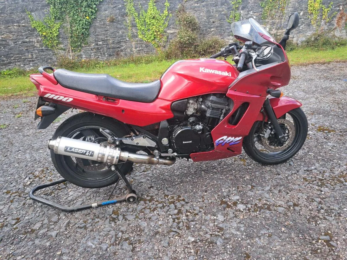 Kawasaki GPZ 1100 - Image 1