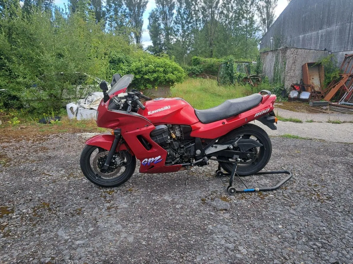 Kawasaki GPZ 1100 - Image 3