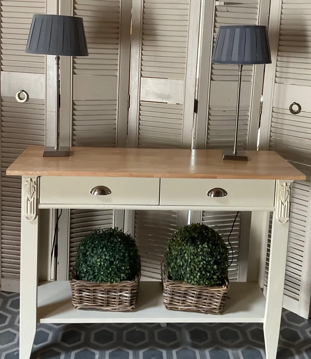 Hall / console table in a french chic style - Image 2