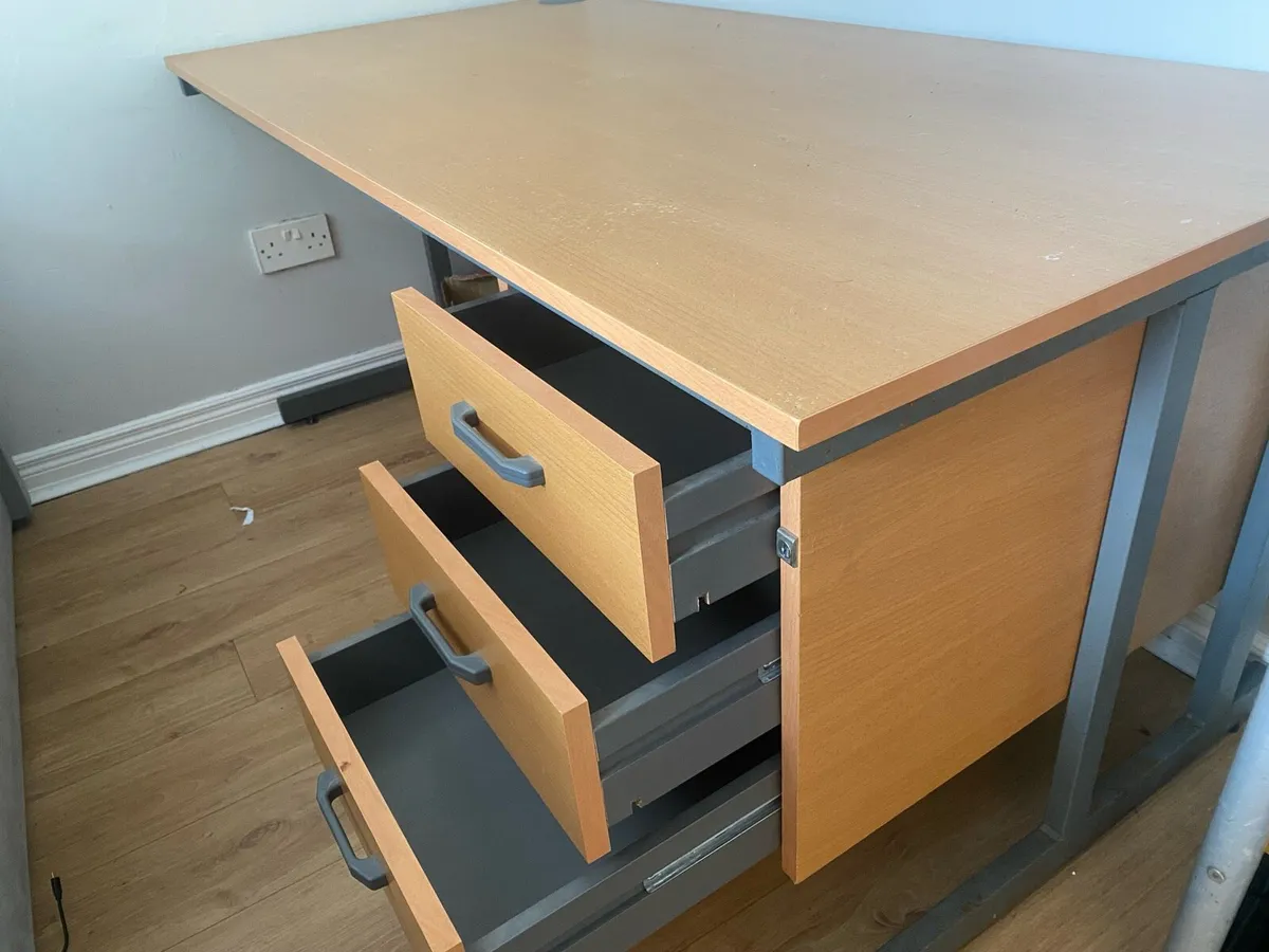 Study Desk - Image 3