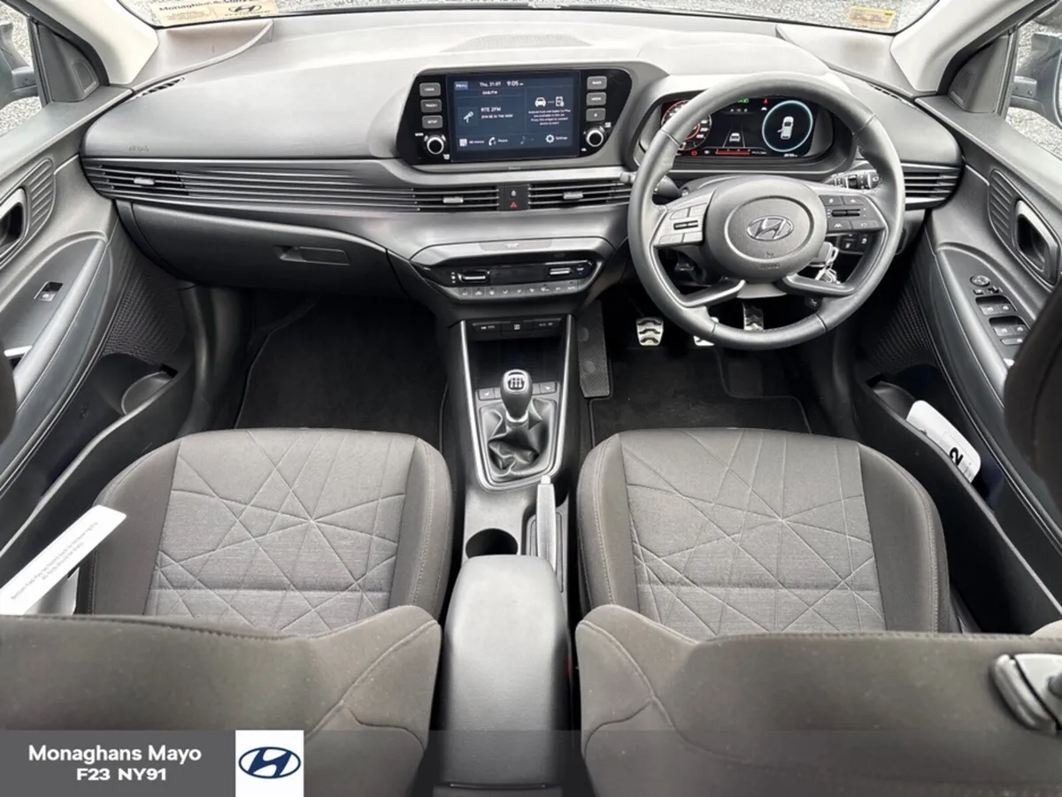 Hyundai Bayon EXECUTIVE 1.2 PETROL 5DR - Image 2