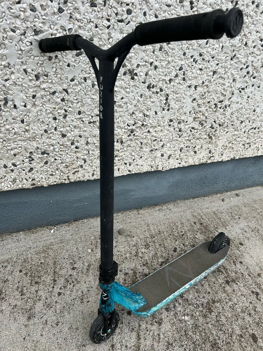Scooter - Image 2