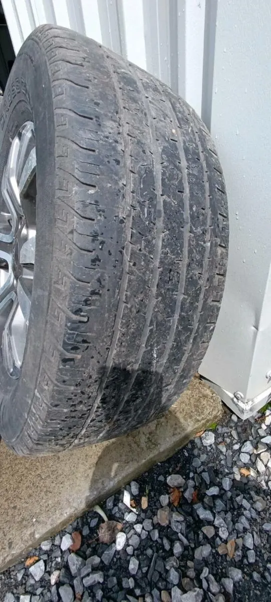 Wheels for Ford Ranger with tyres r18. Three sets - Image 2