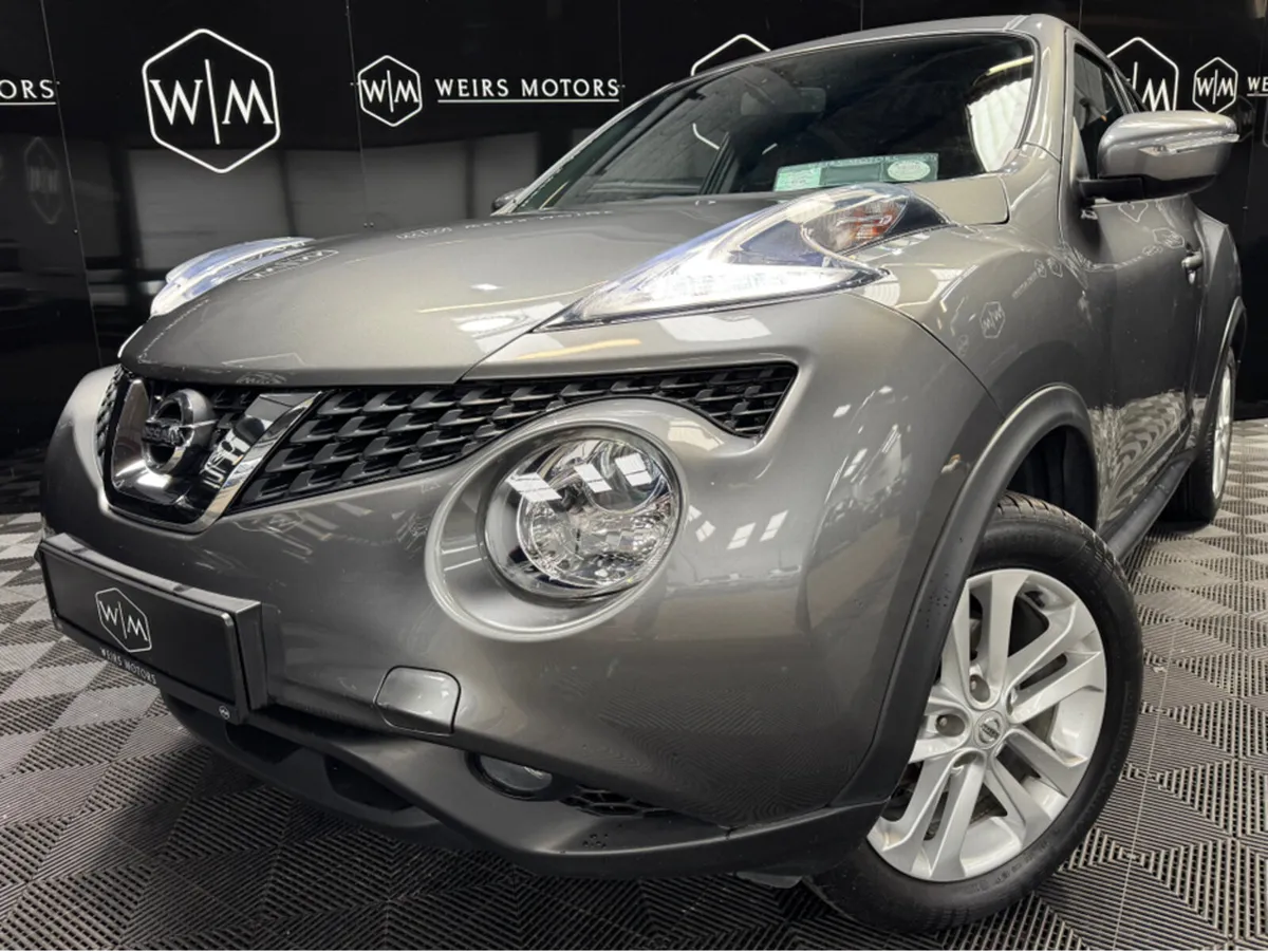 Nissan Juke 1.6 SV PREMIUM CVT 4DR AUTO // ONE OWN - Image 3