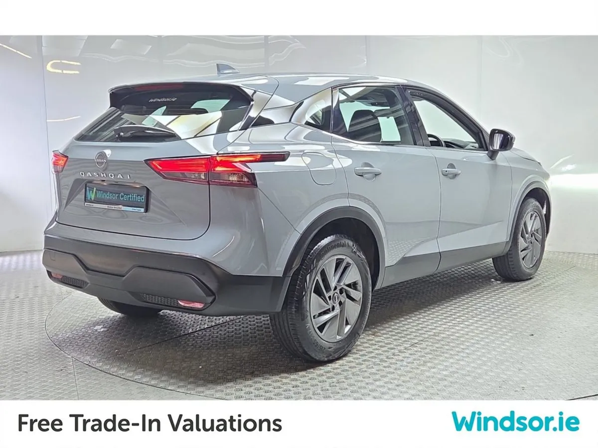 Nissan QASHQAI 1.3 PET Mild Hybrid SV - Image 3