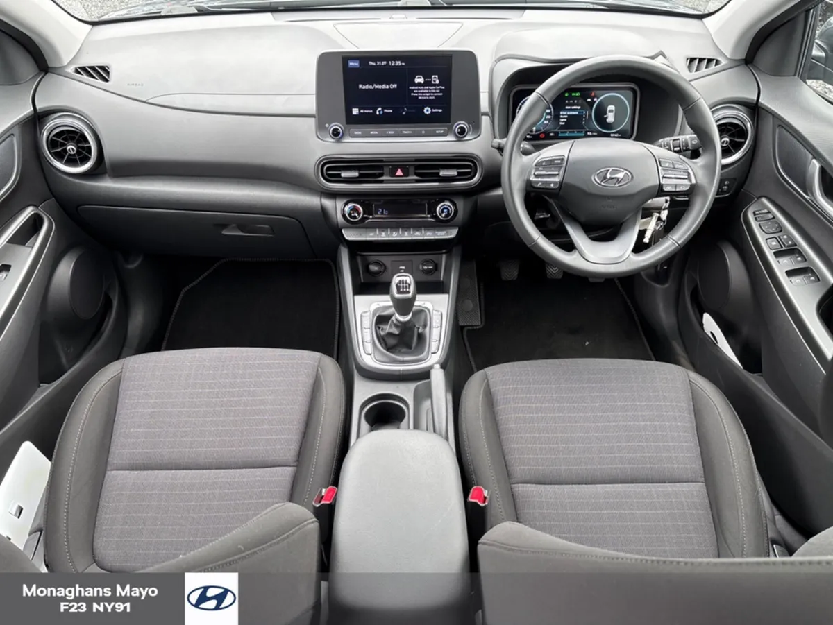 Hyundai KONA KAUAI EXECUTIVE 5DR - Image 2