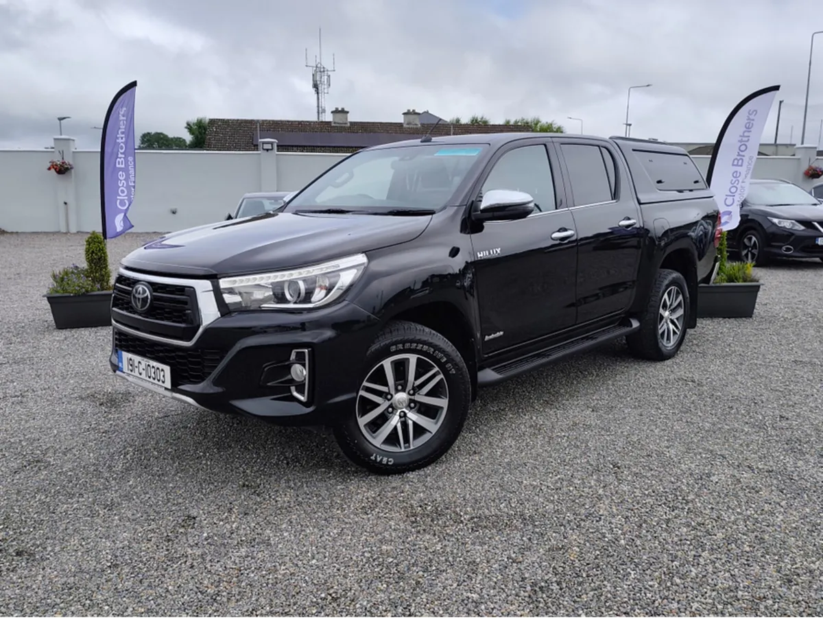 Toyota Hilux DC INVINCIBLE 4DR AUTO - Image 1