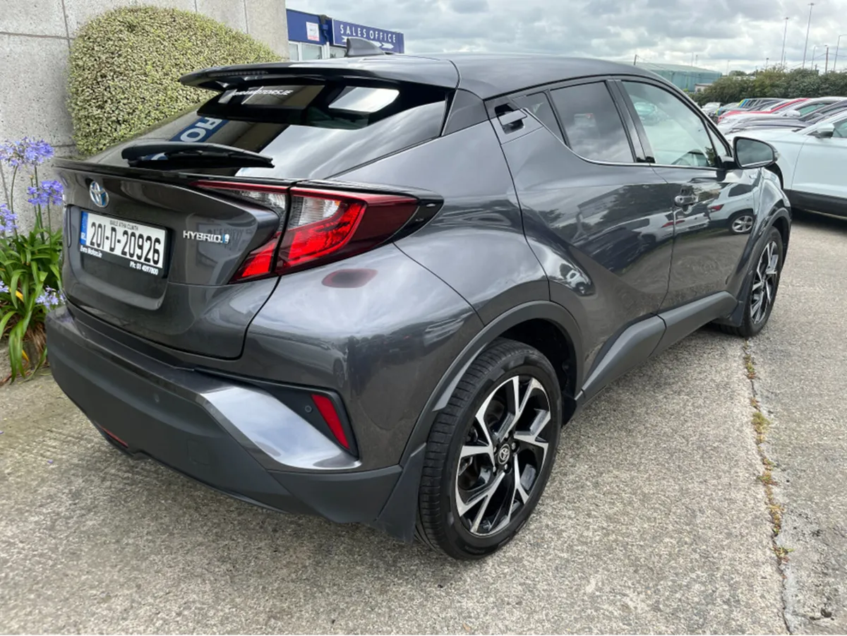 Toyota C-HR SPORT AUTOMATIC HYBRID 1.8 PETROL - Image 4