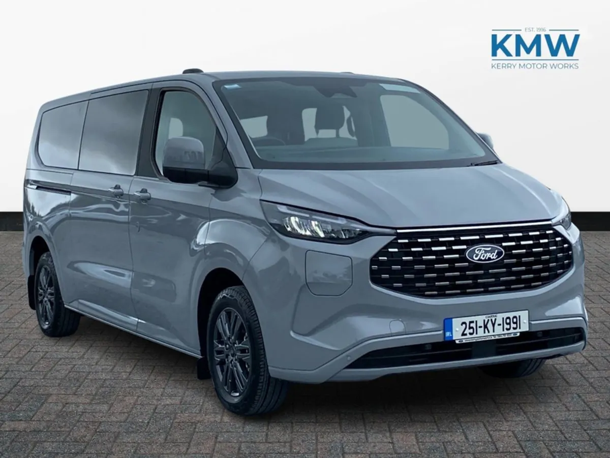 Ford Tourneo Custom 340 L2 Titanium 9 Seater..phe - Image 1
