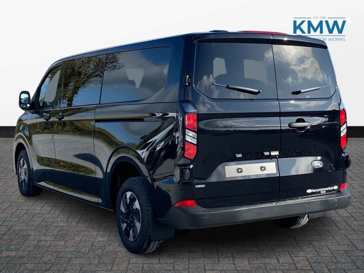 Ford Transit Custom Kombi 2.5 LWB Trend Phev Auto - Image 4