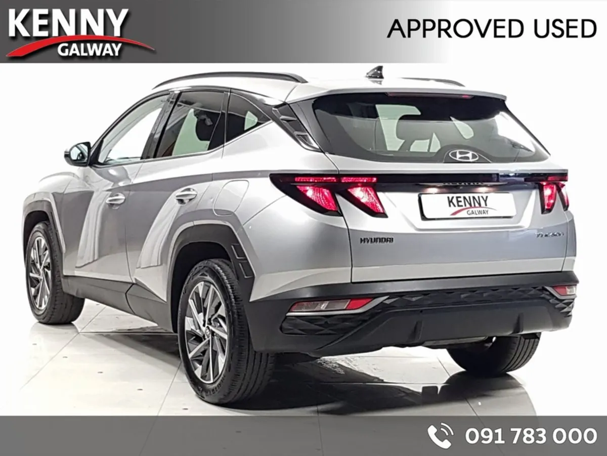 Hyundai Tucson Ix35 Executive 2WD 5DR - Image 3