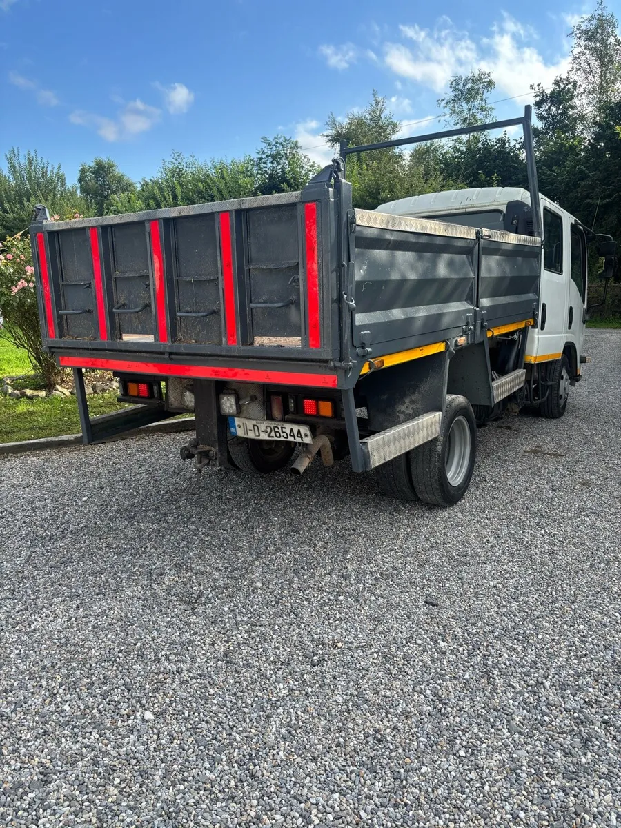 Isuzu NLR 3.5 tonne - Image 3