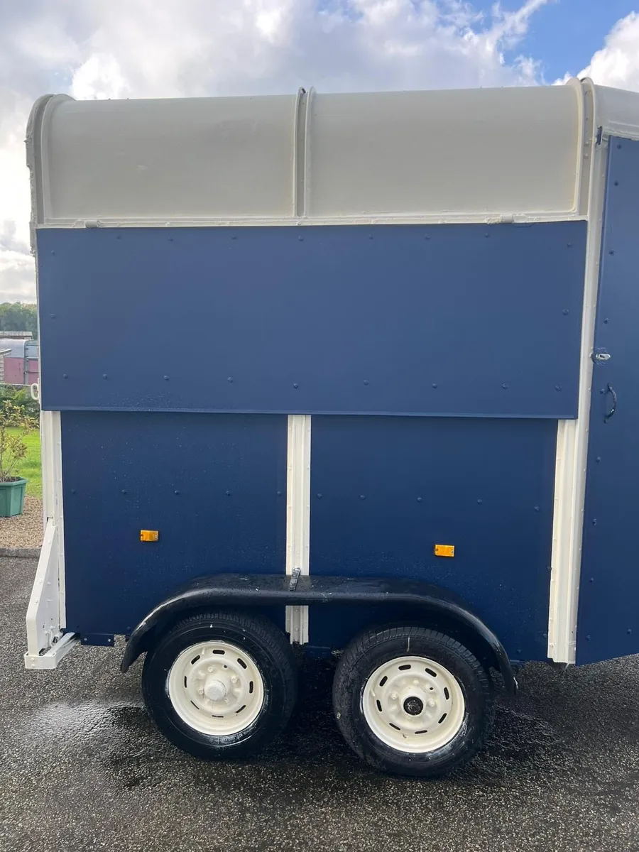 Coffee trailer - Image 1