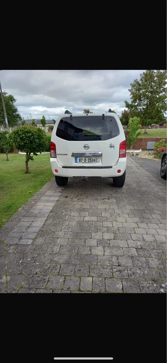 Nissan pathfinder - Image 2