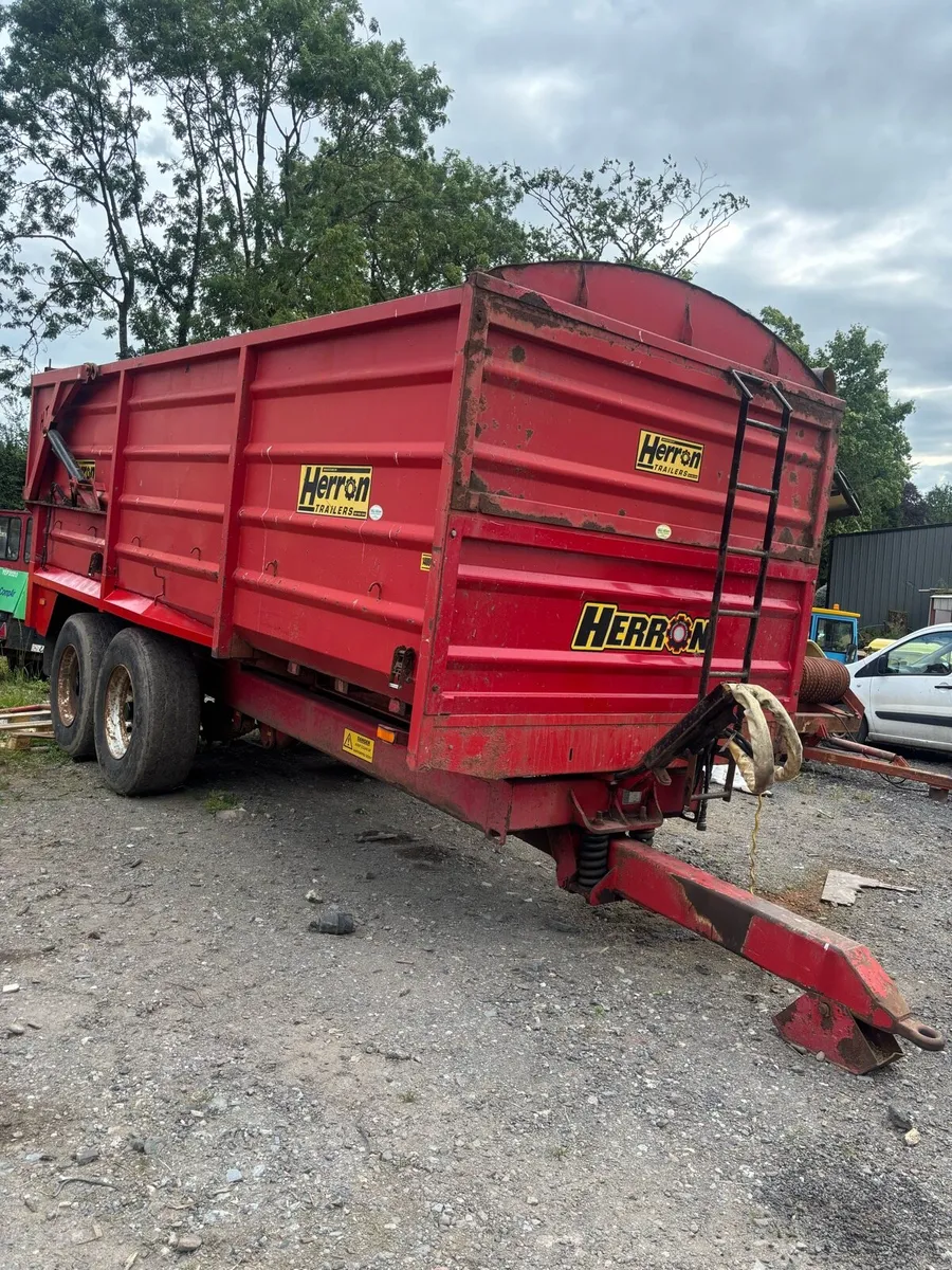 14 ton Herron grain trailer - Image 2