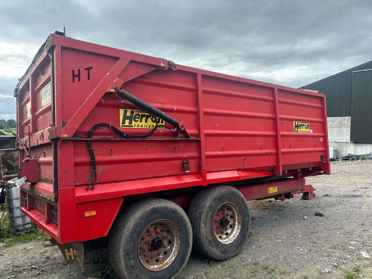 14 ton Herron grain trailer - Image 3