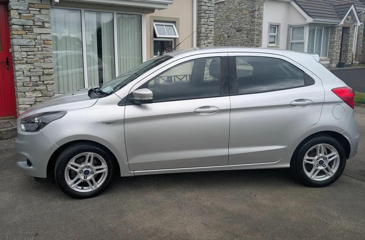 Ford KA+ ZETEC 2017 - Image 2