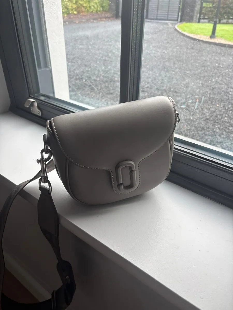 Marc Jacobs Cross Body Bag - Image 1