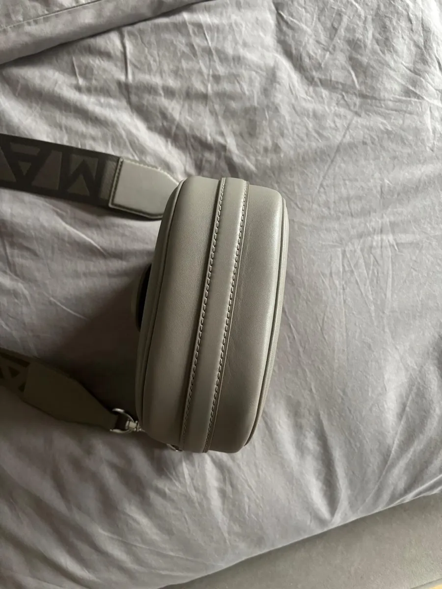 Marc Jacobs Cross Body Bag - Image 3