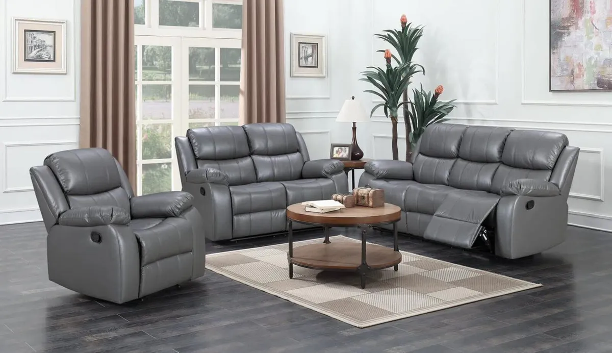 Fabulous 3+2+1 recliners - Image 4