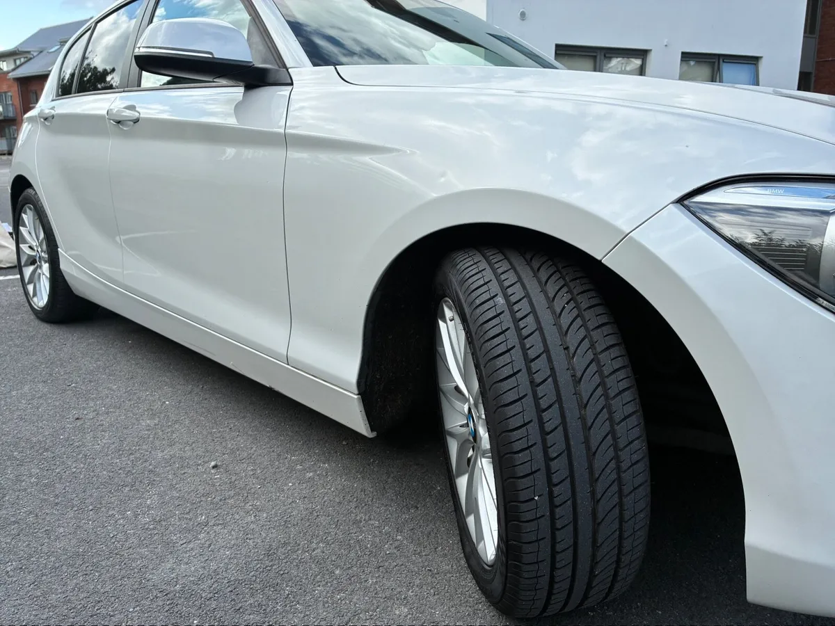 BMW 1-Series 116i  ES low miles full leather - Image 3