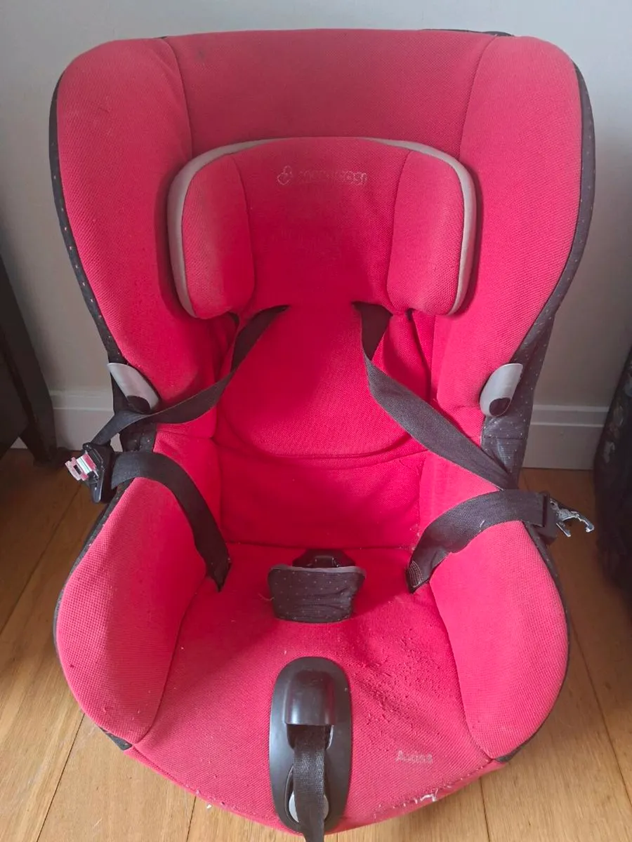 Maxi Cosi Axiss Swivel Seat - Image 1