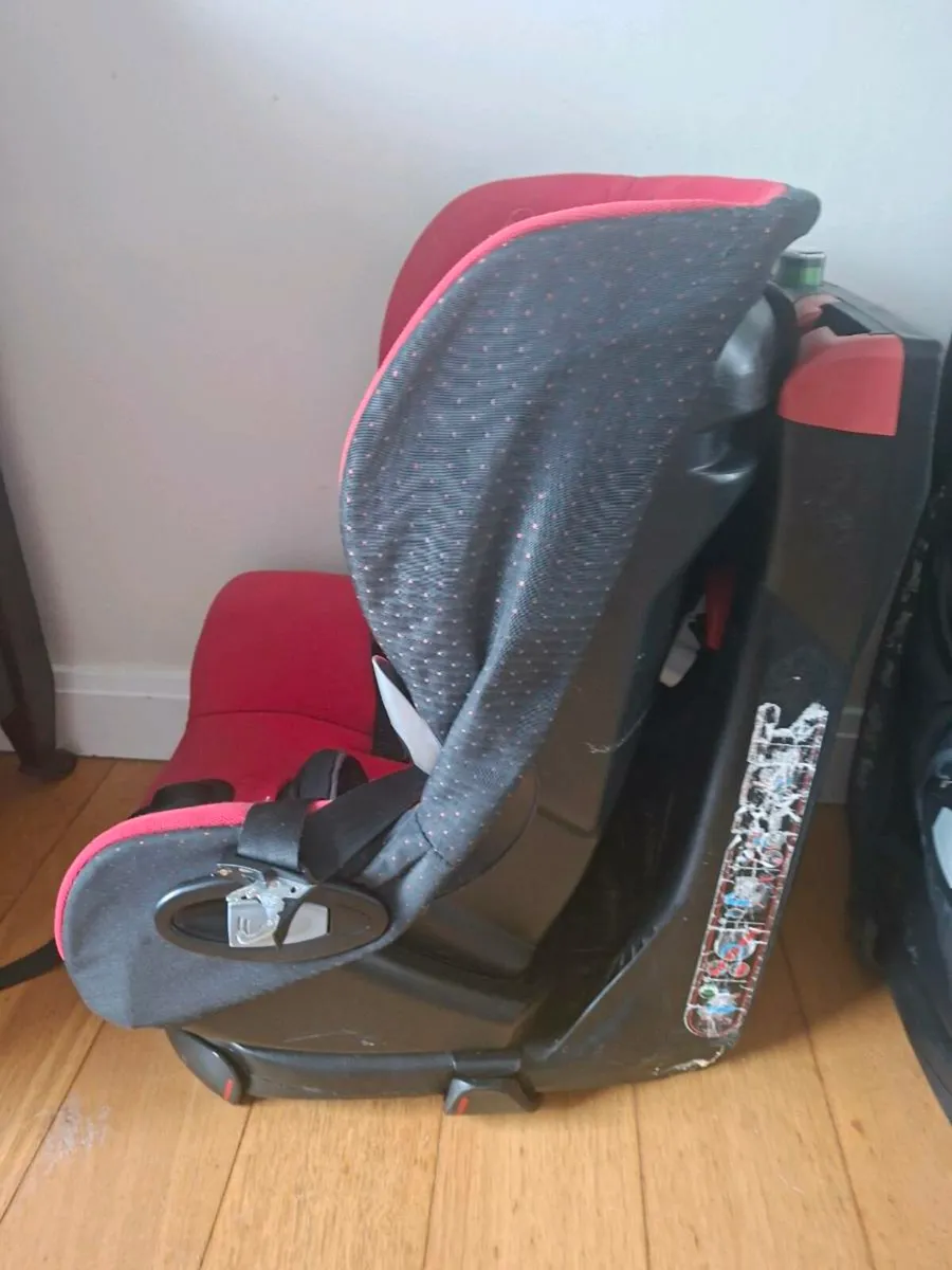 Maxi Cosi Axiss Swivel Seat - Image 3