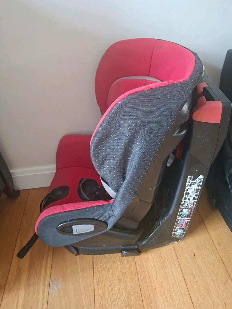 Maxi Cosi Axiss Swivel Seat - Image 4