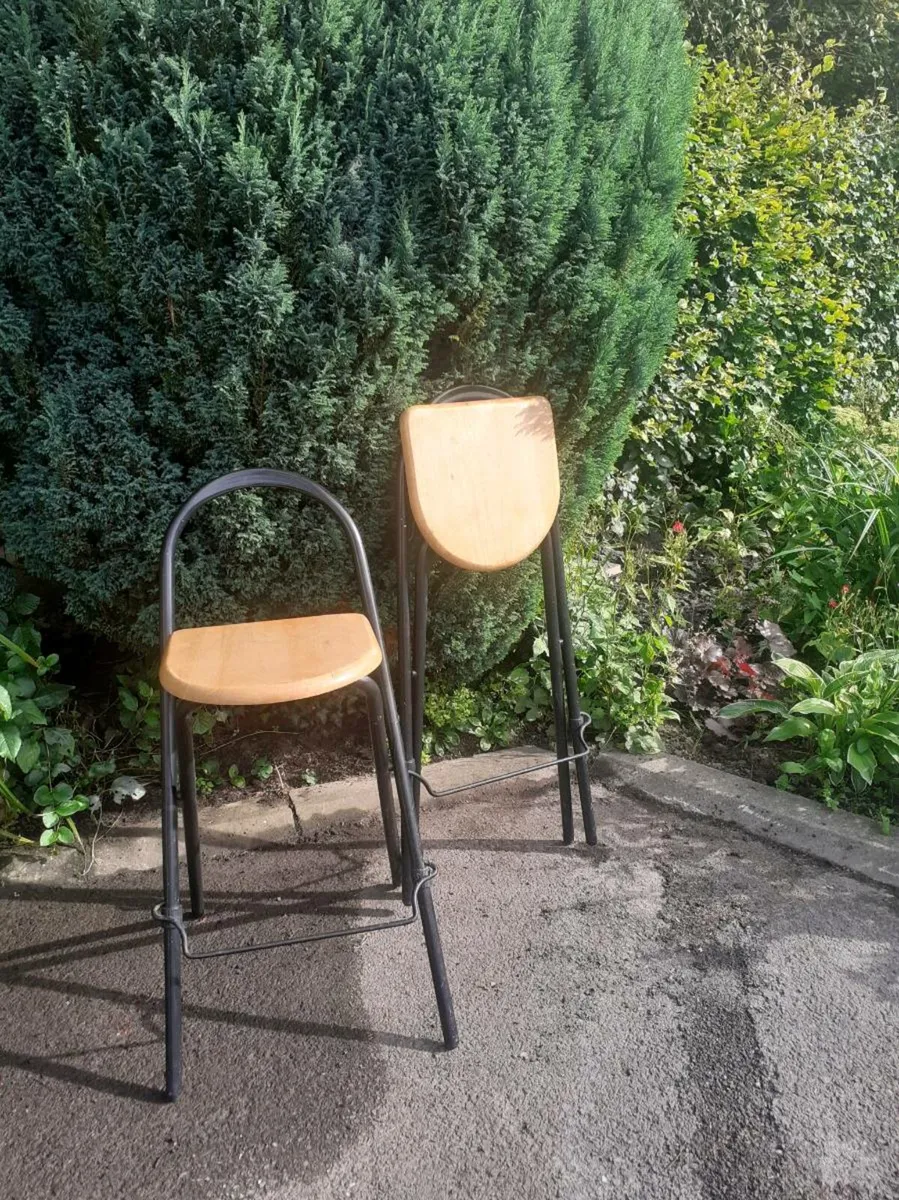 High stools - Image 2