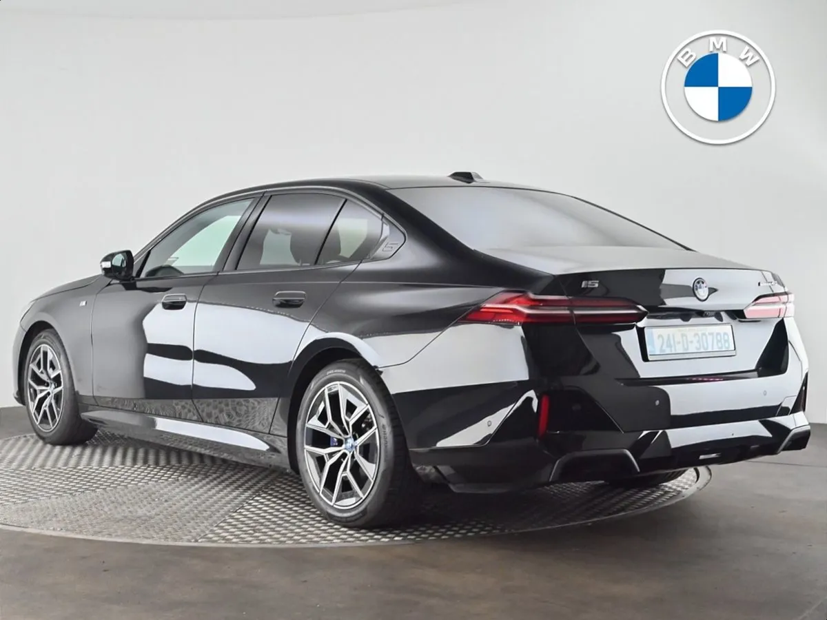 BMW i5 Edrive40 M Sport Saloon - Image 2