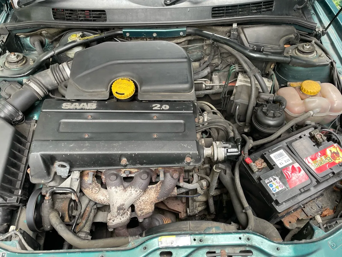 Saab 900 2 Door  Auto Vintage - Image 3