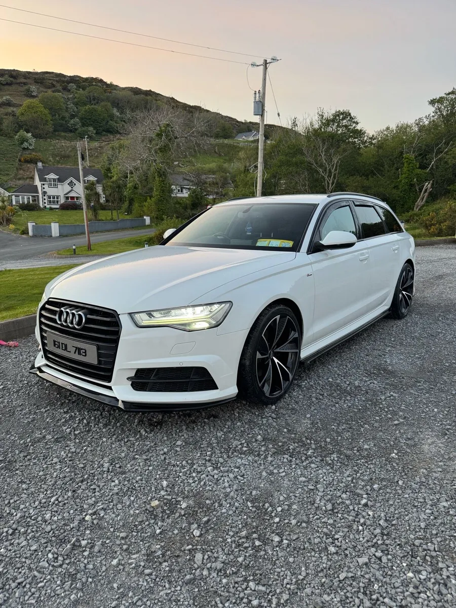 AUDI A6 AVANT S-LINE - Image 2