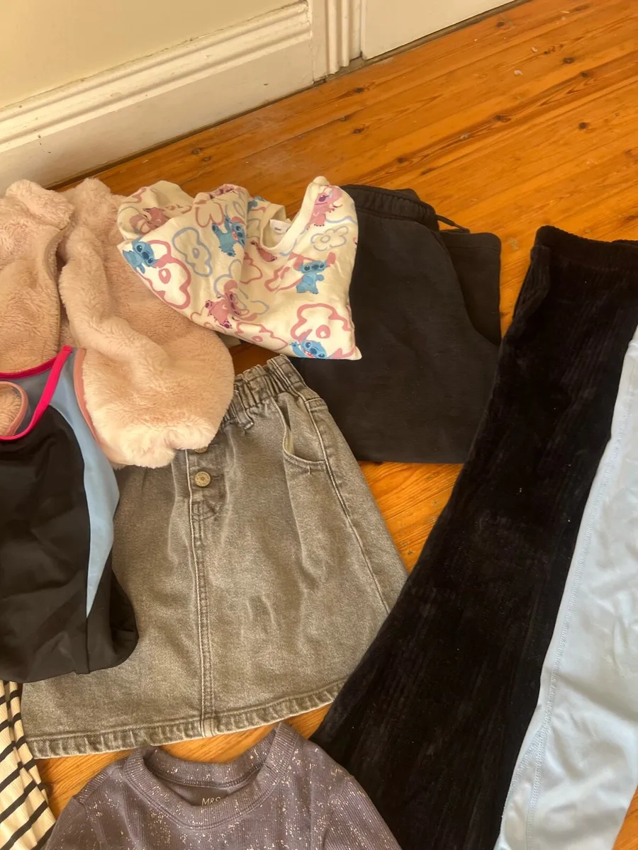 Girl clothes bundle - Image 1