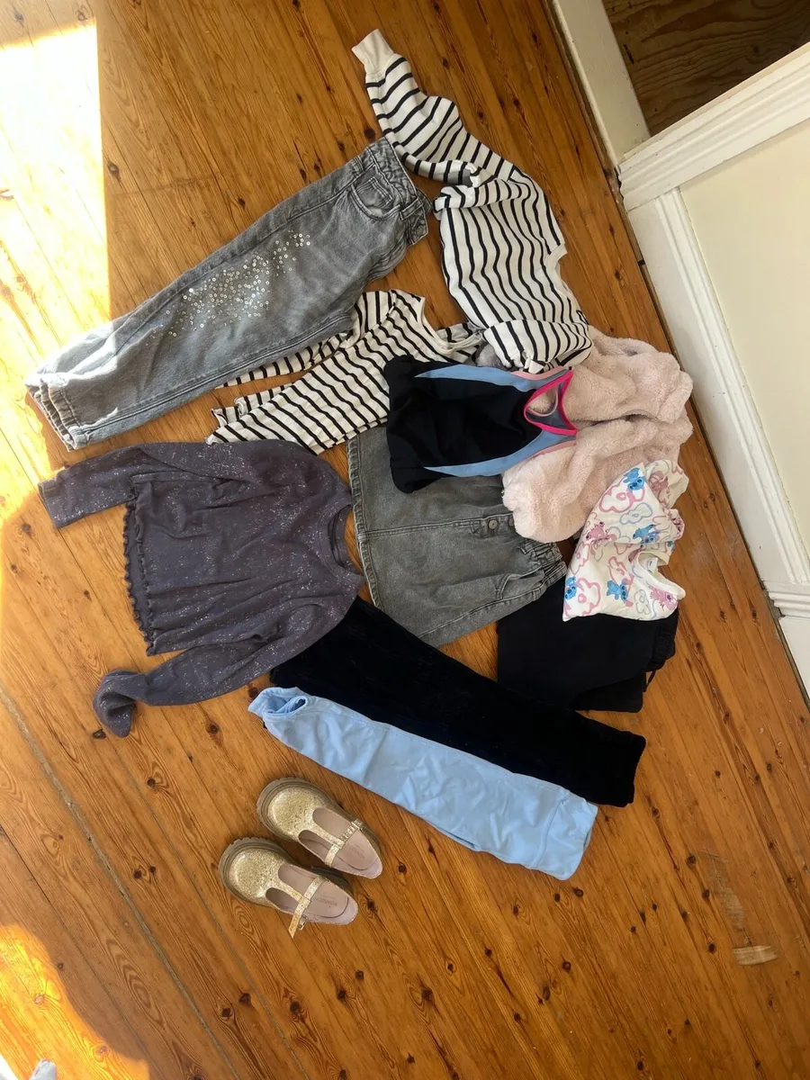 Girl clothes bundle - Image 2