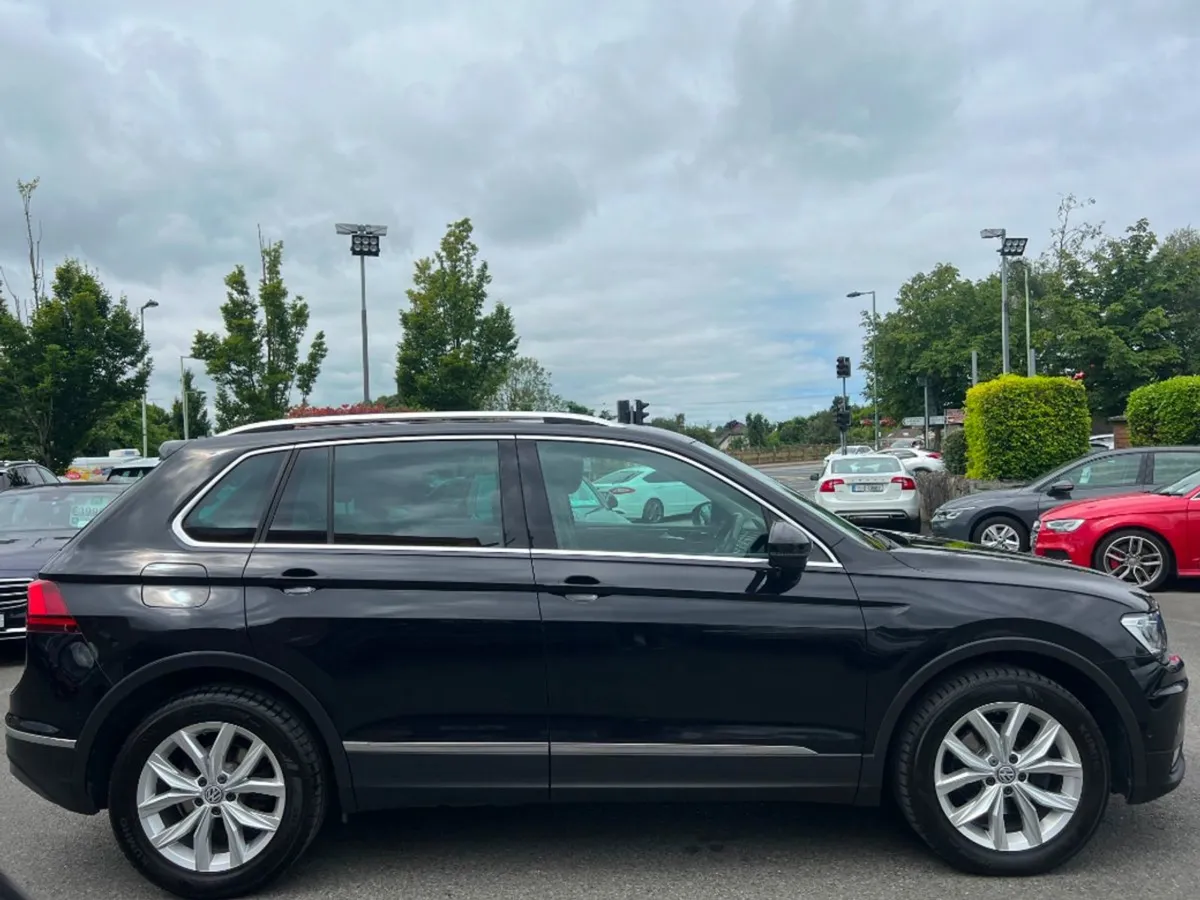 Volkswagen Tiguan Highline 2.0tdi 150HP Auto  1 O - Image 4