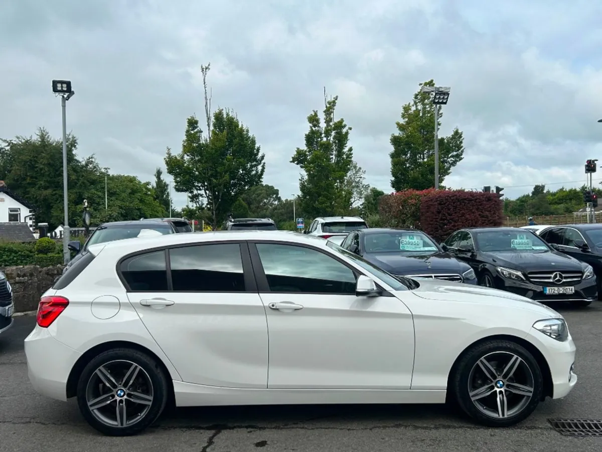 BMW 1 Series 118I Sport Manual 5DR  low Kils - Image 4