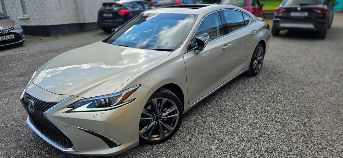 Lexus ES 2021 EXECUTIVE HYBRID - Image 3