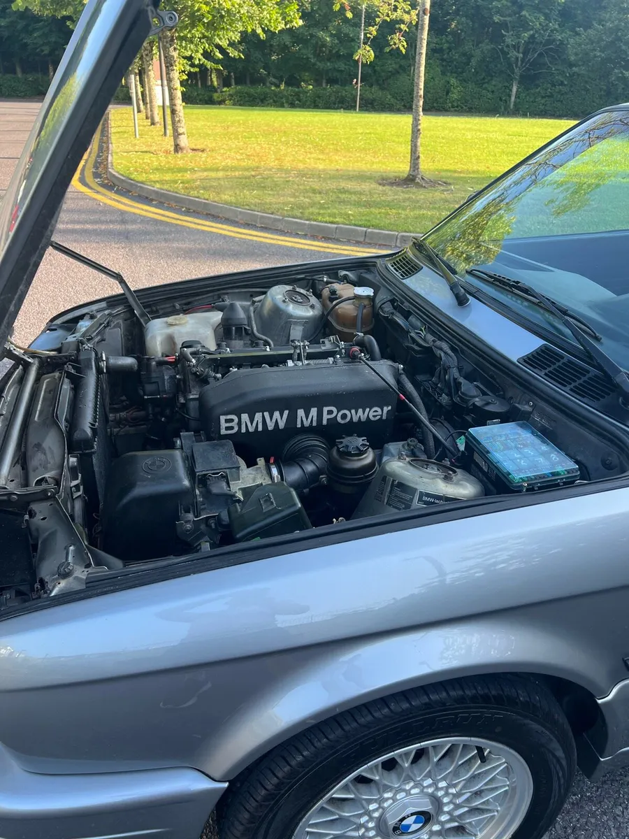 BMW E30 320is - Image 2