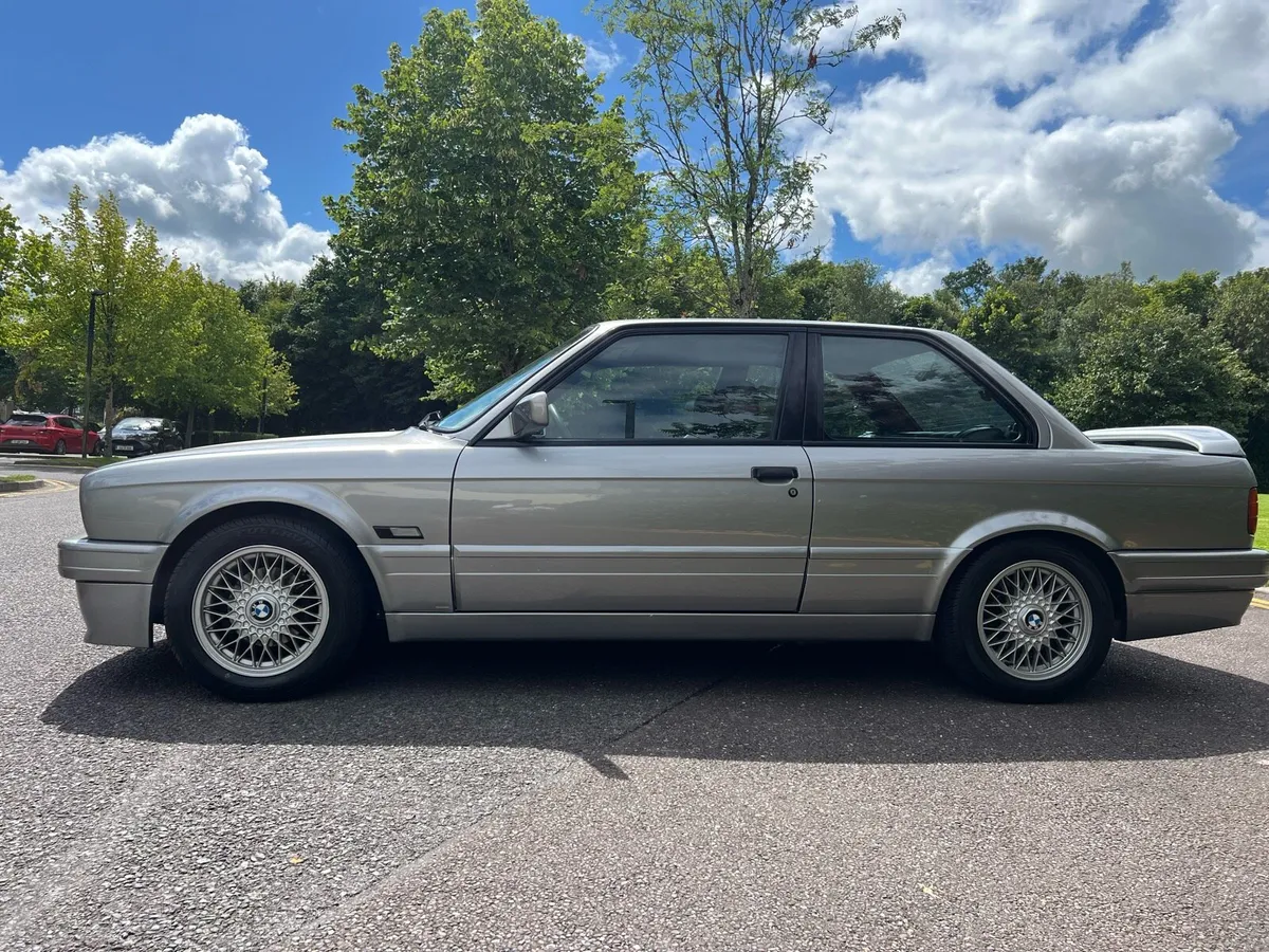 BMW E30 320is - Image 4