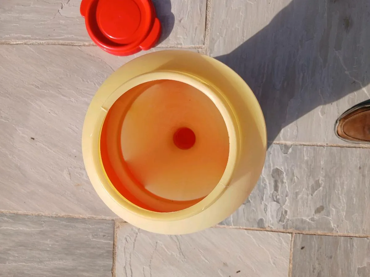 Chicken feeder - Image 3