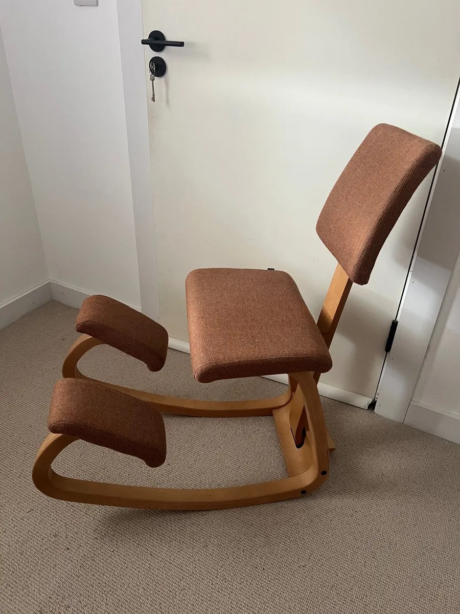 Varier kneeling chair - Image 1